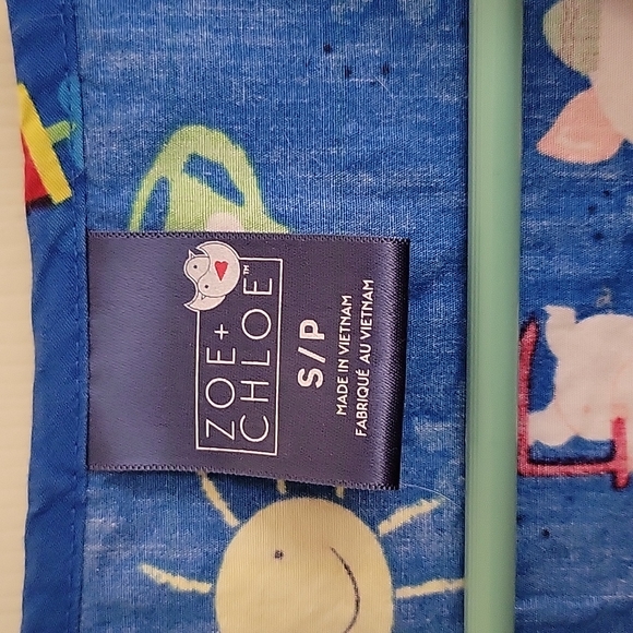 Scrub Top - Picture 2 of 3